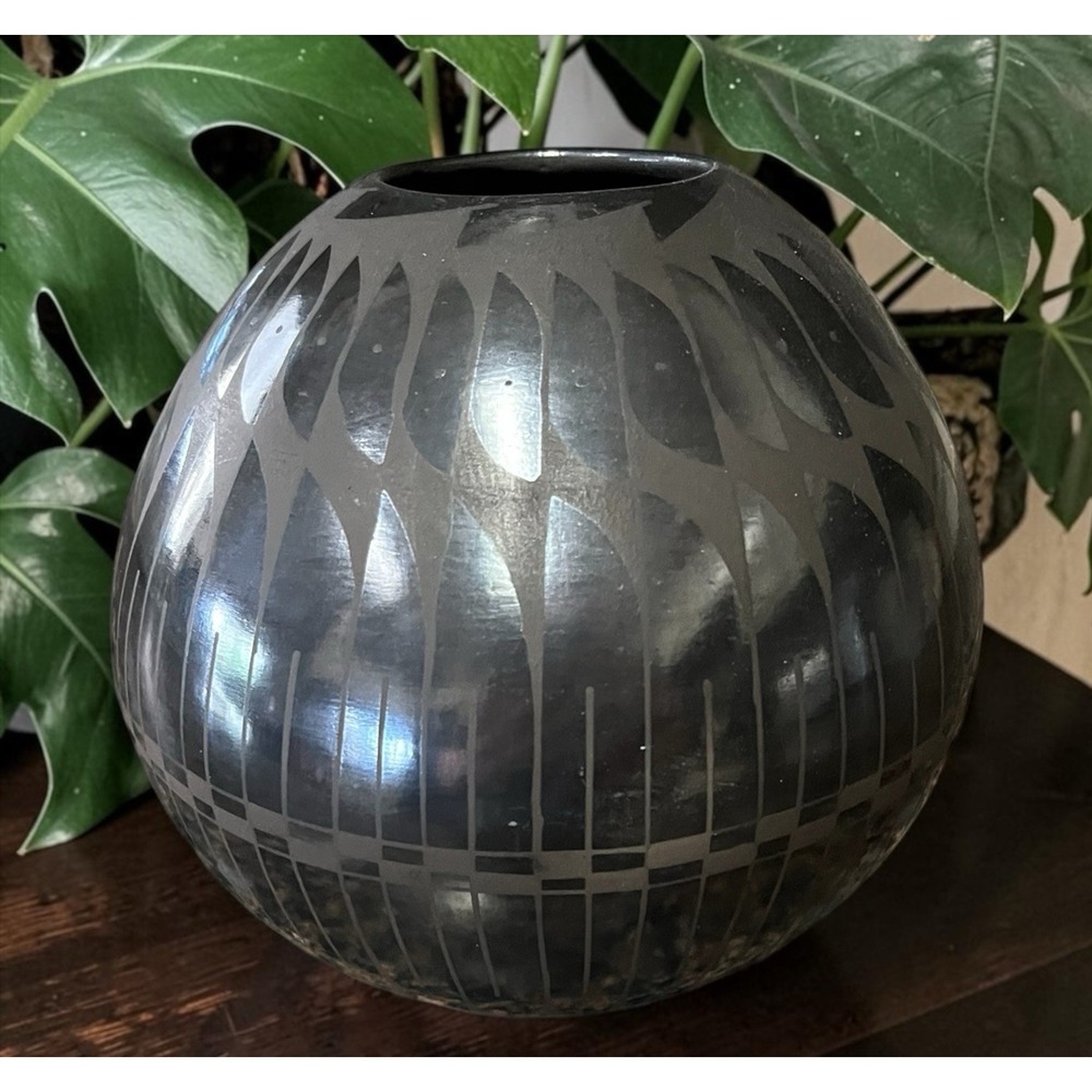 Mata Ortiz Pottery Abigail Marin Black On Black Vase Olla Art Ceramic Mexican